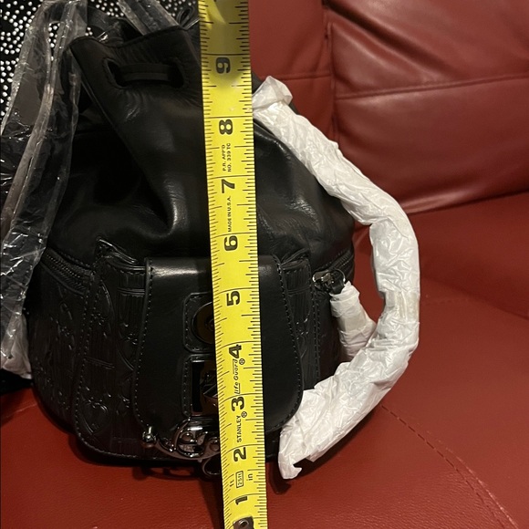 Hayden Harnett for Walt Disney with black zippers & hardware. Includes dust bag - Picture 7 of 7